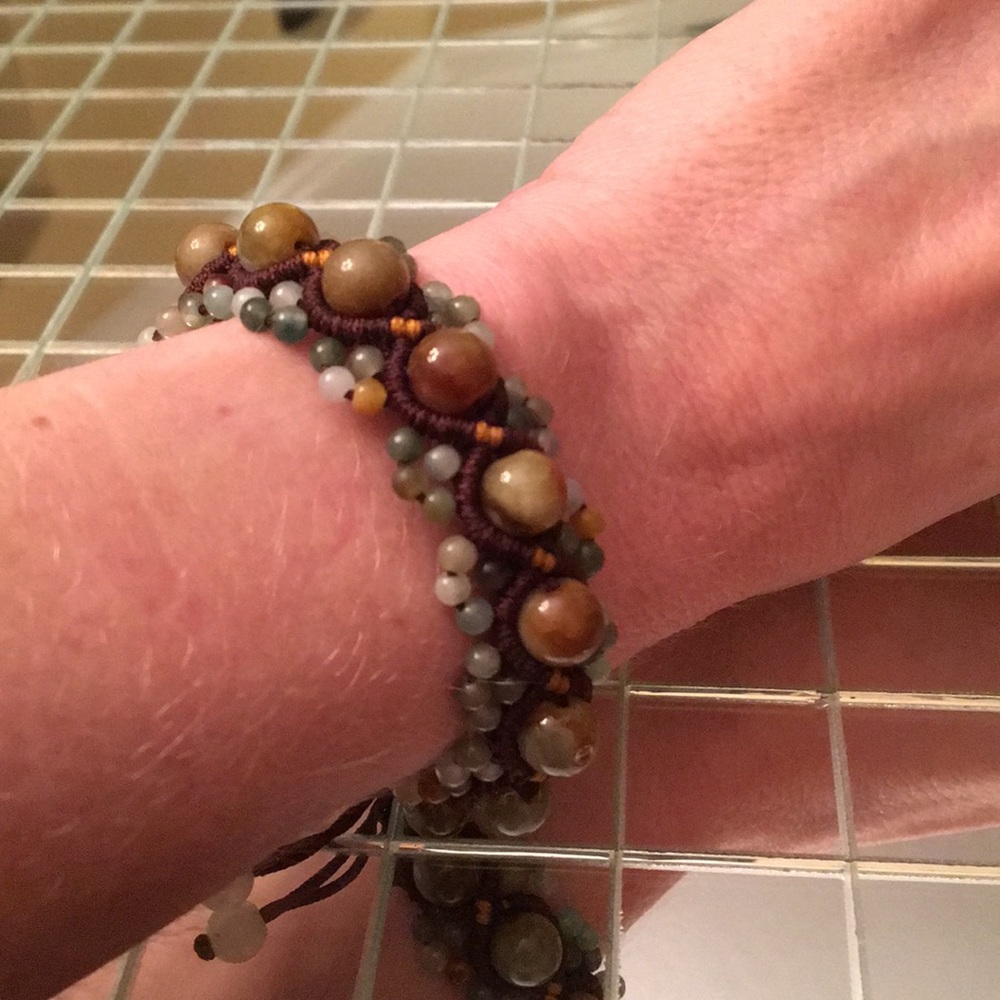 Glass Bead Bracelet - Picture 3 of 3